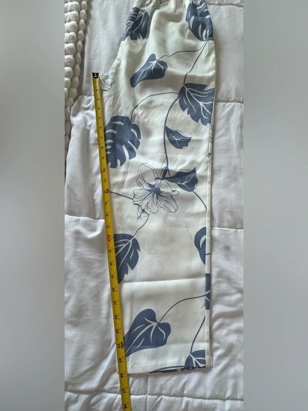 Fancyinn White Two-Piece - Straight Leg Pants Set with Blue Leaf Print