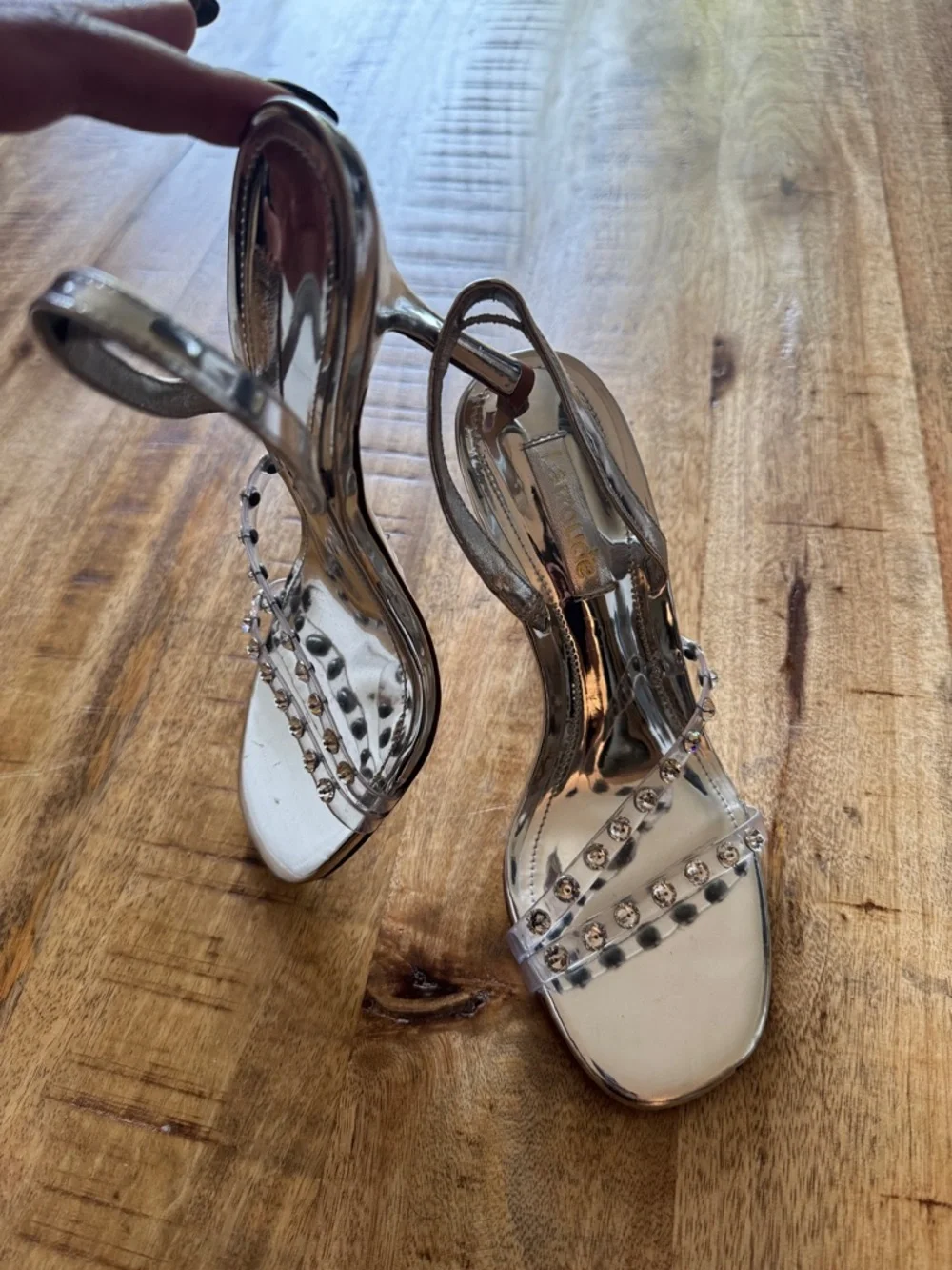 Larroude elegant silver