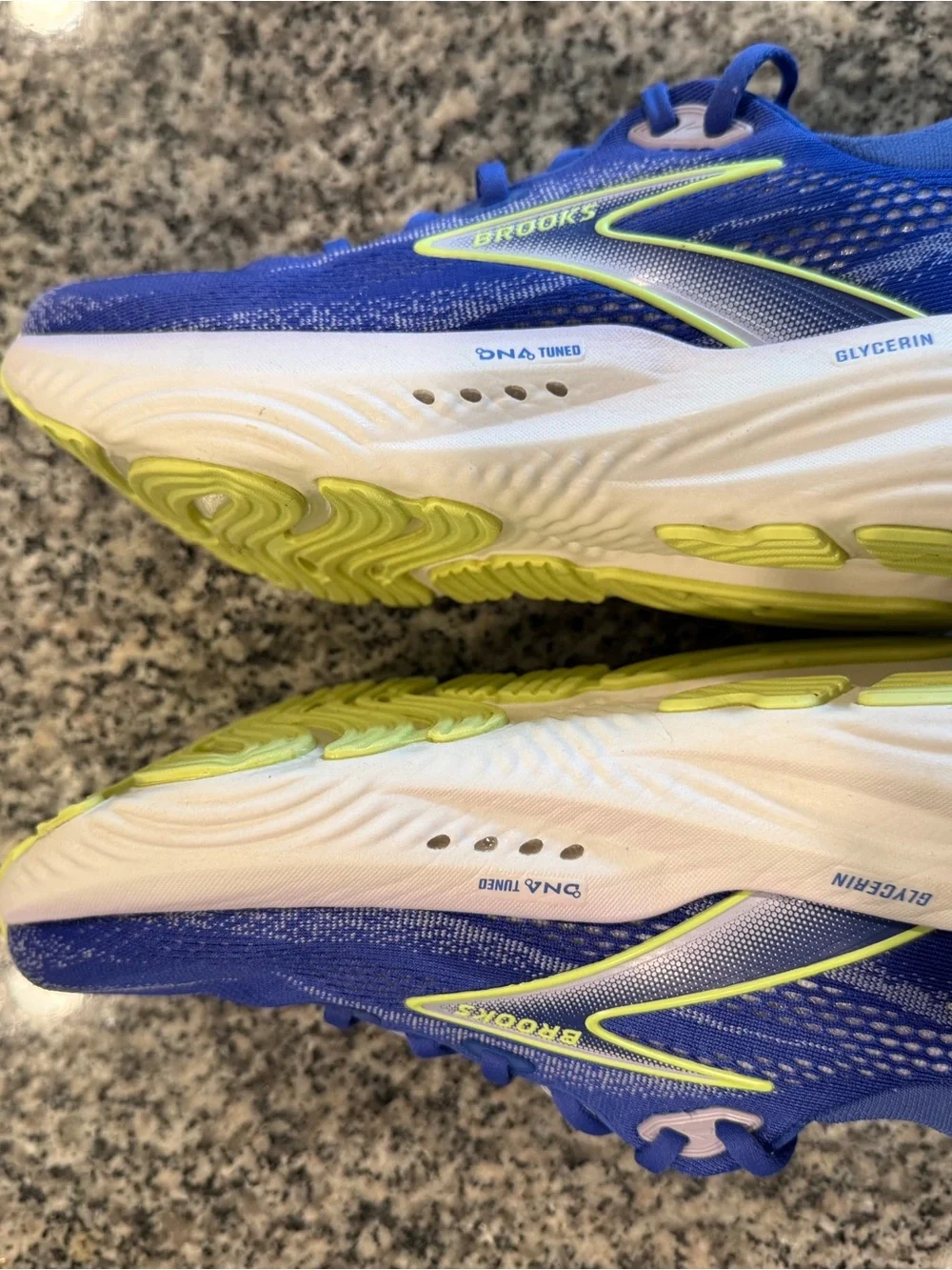 Brooks women glycerin