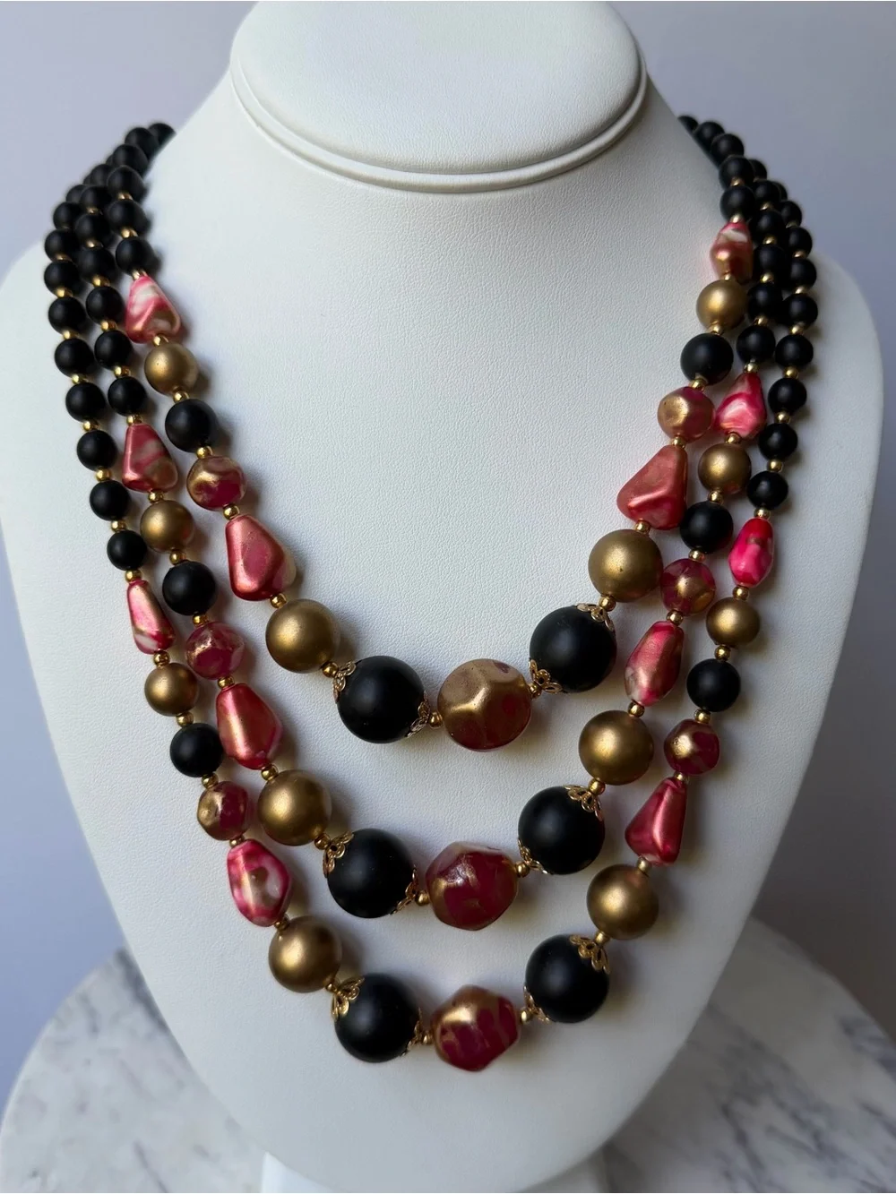 Vtg MCM Hong Kong Triple Strand Lucite Statement Necklace 18” Black Pink Gold