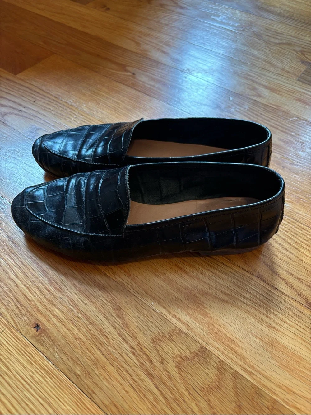 Black Croc-Embossed Leather Loafers 39