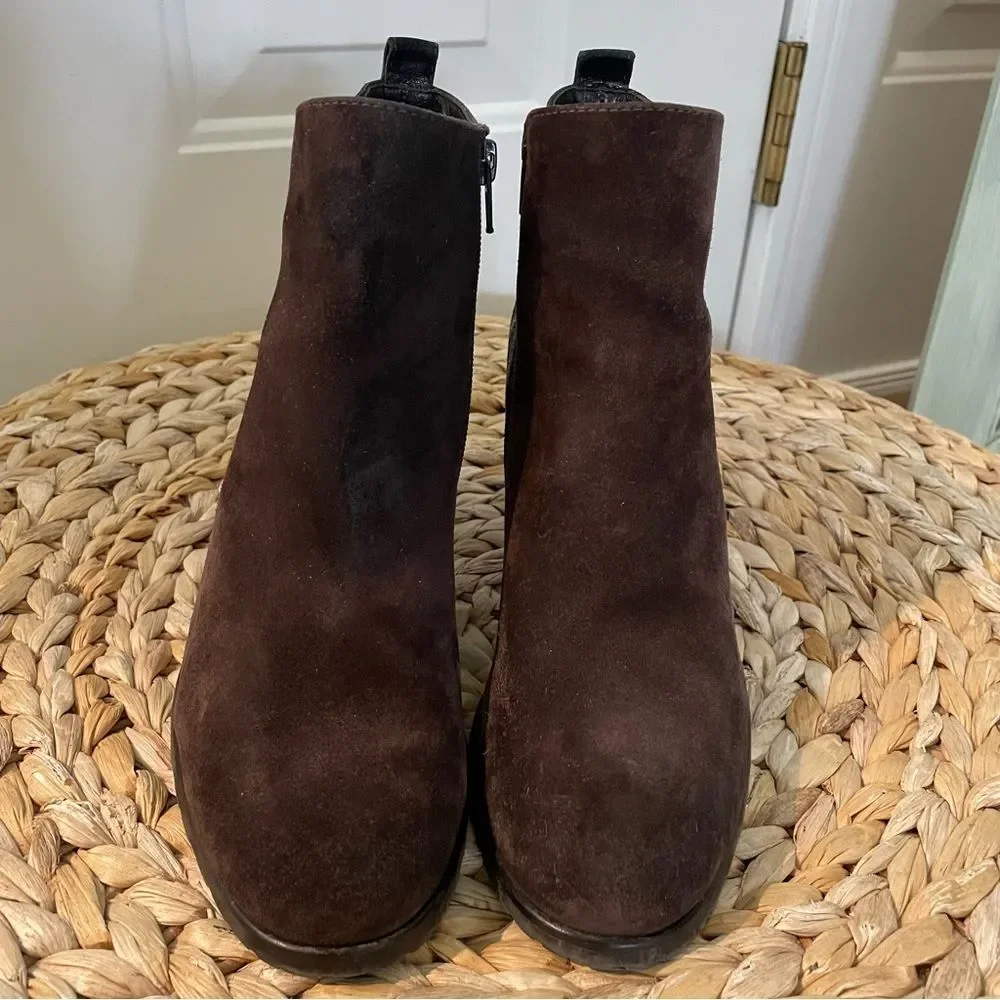Paul Green leather dark