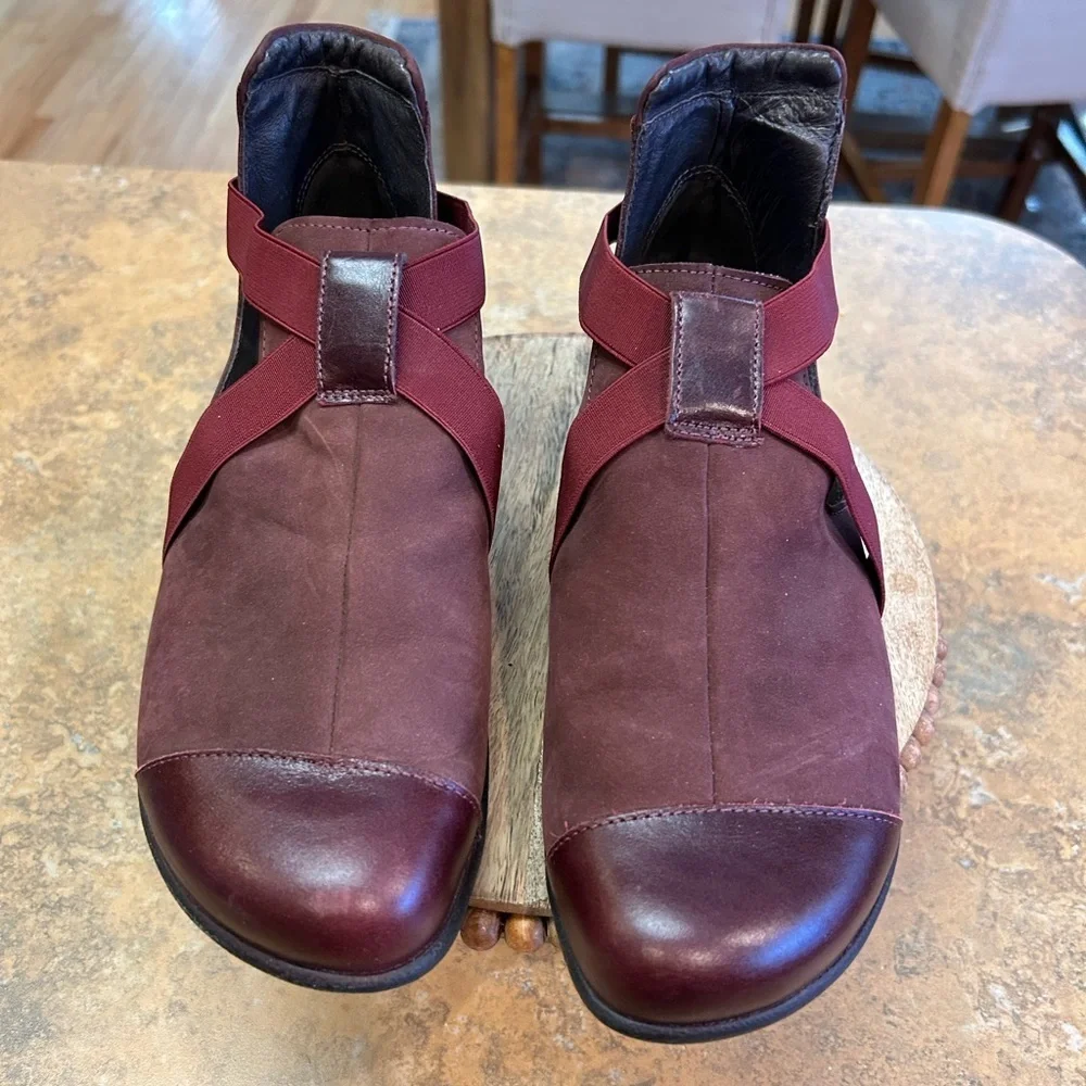 Naot Rakua Bordeaux Leather/Violet Nubuck