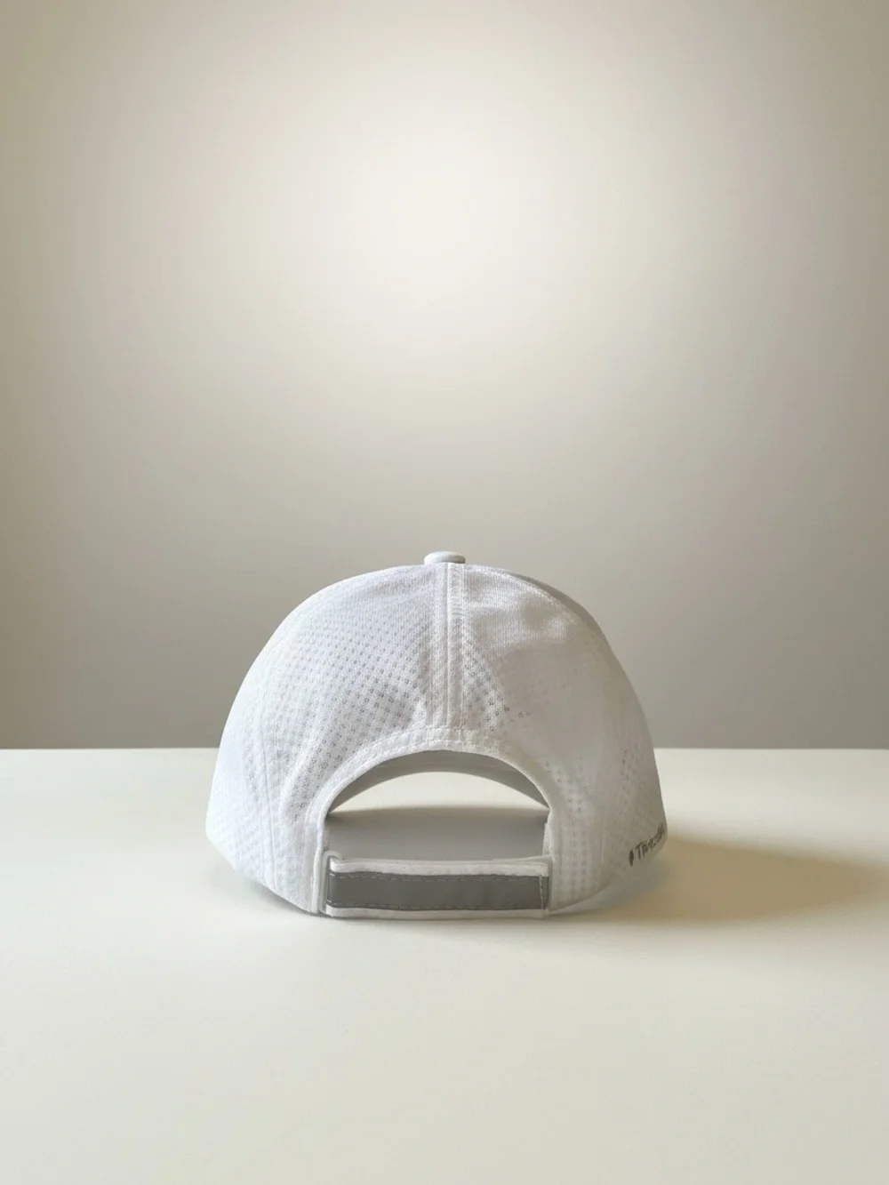 Trail Heads breathable white