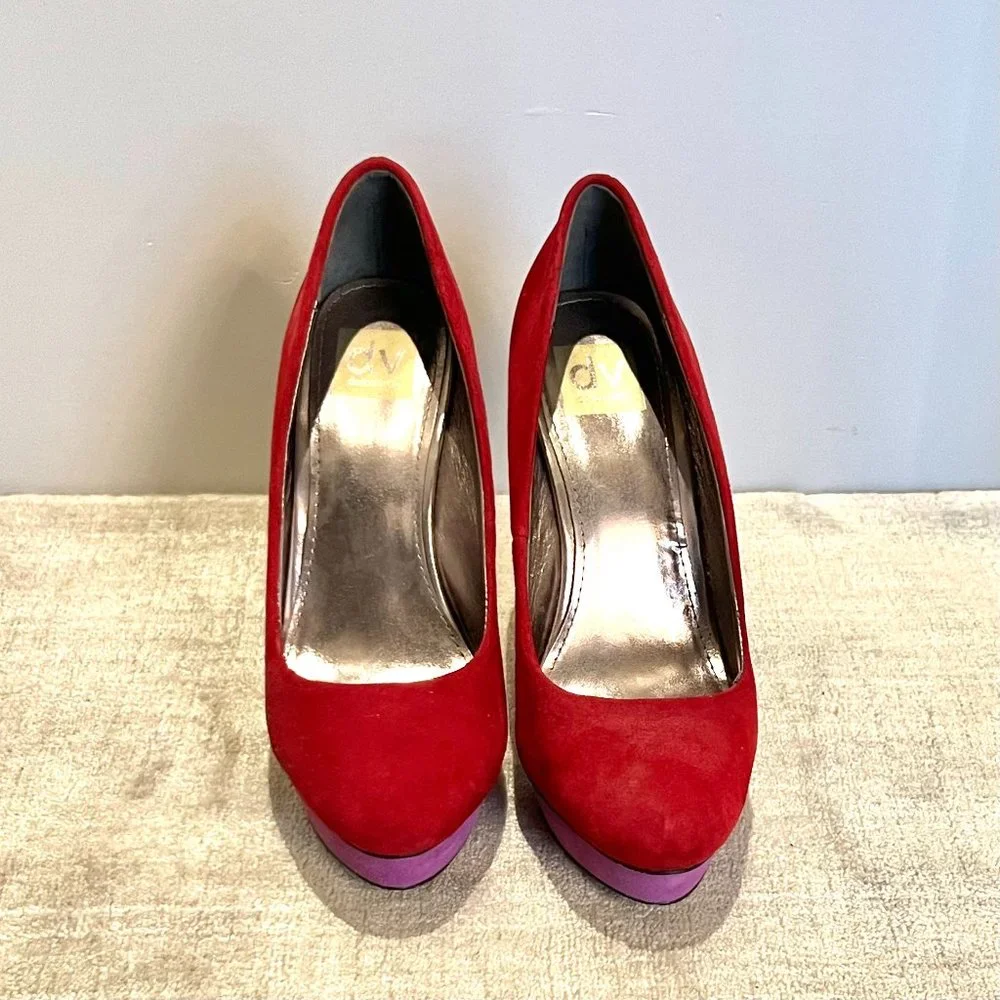 Dolce Vita gorgeous red