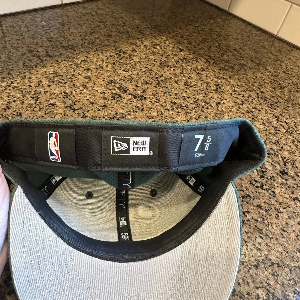 New Era milwaukee bucks