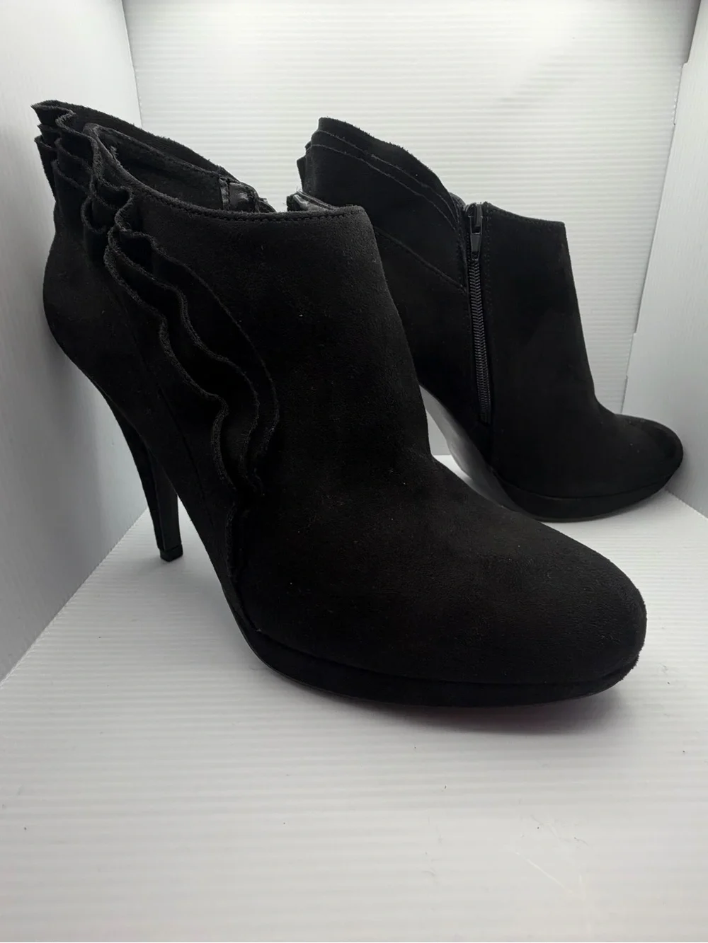 Impo stylish black