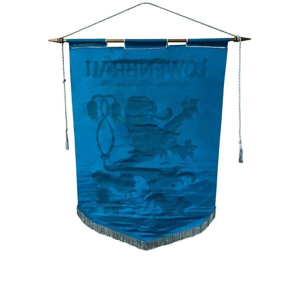 Lowenbrau banner has