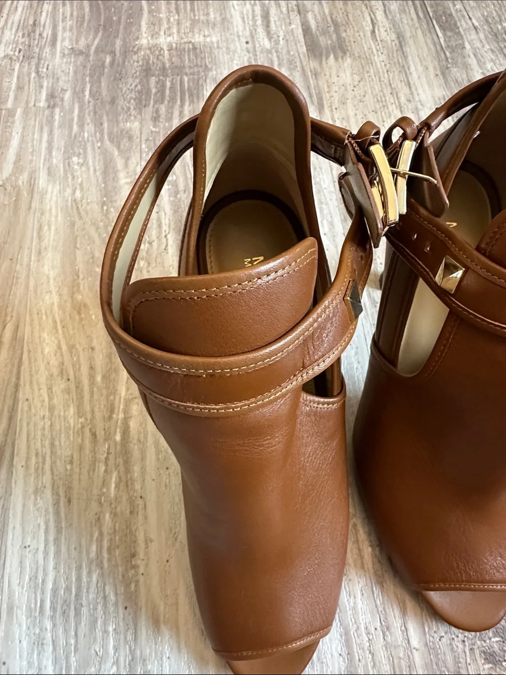 Michael Kors chic open