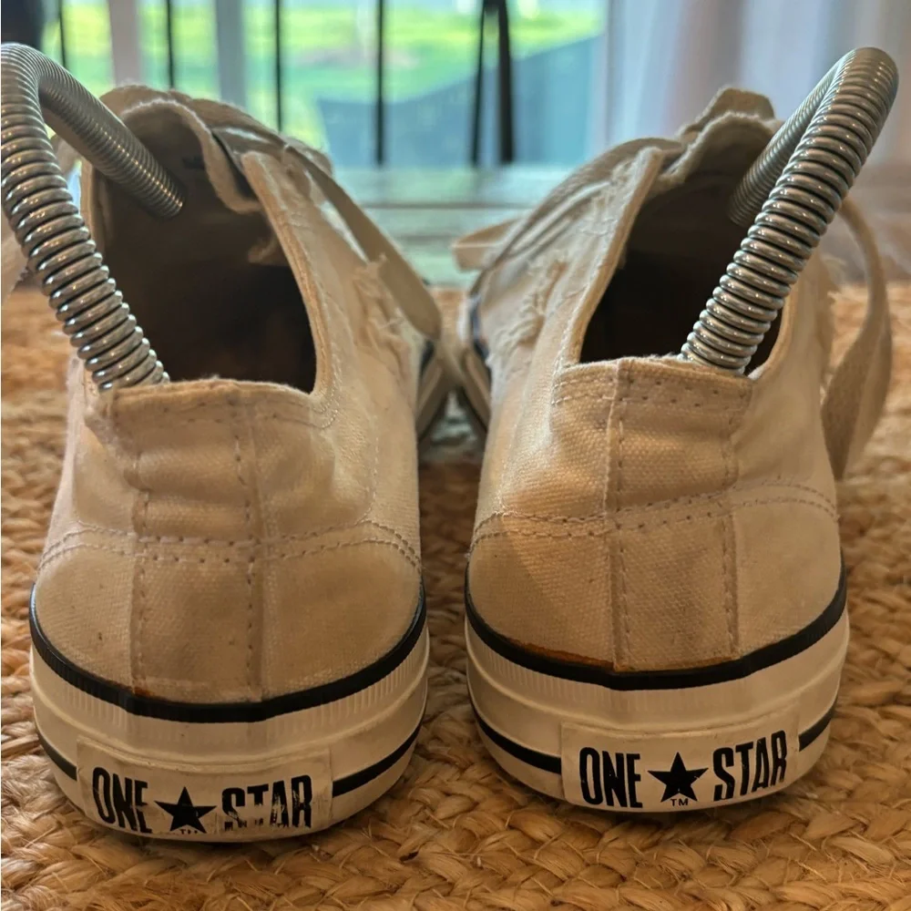Converse preowned well