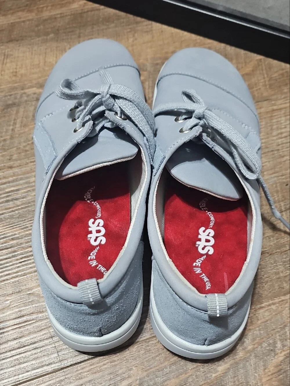 SAS comfortable women