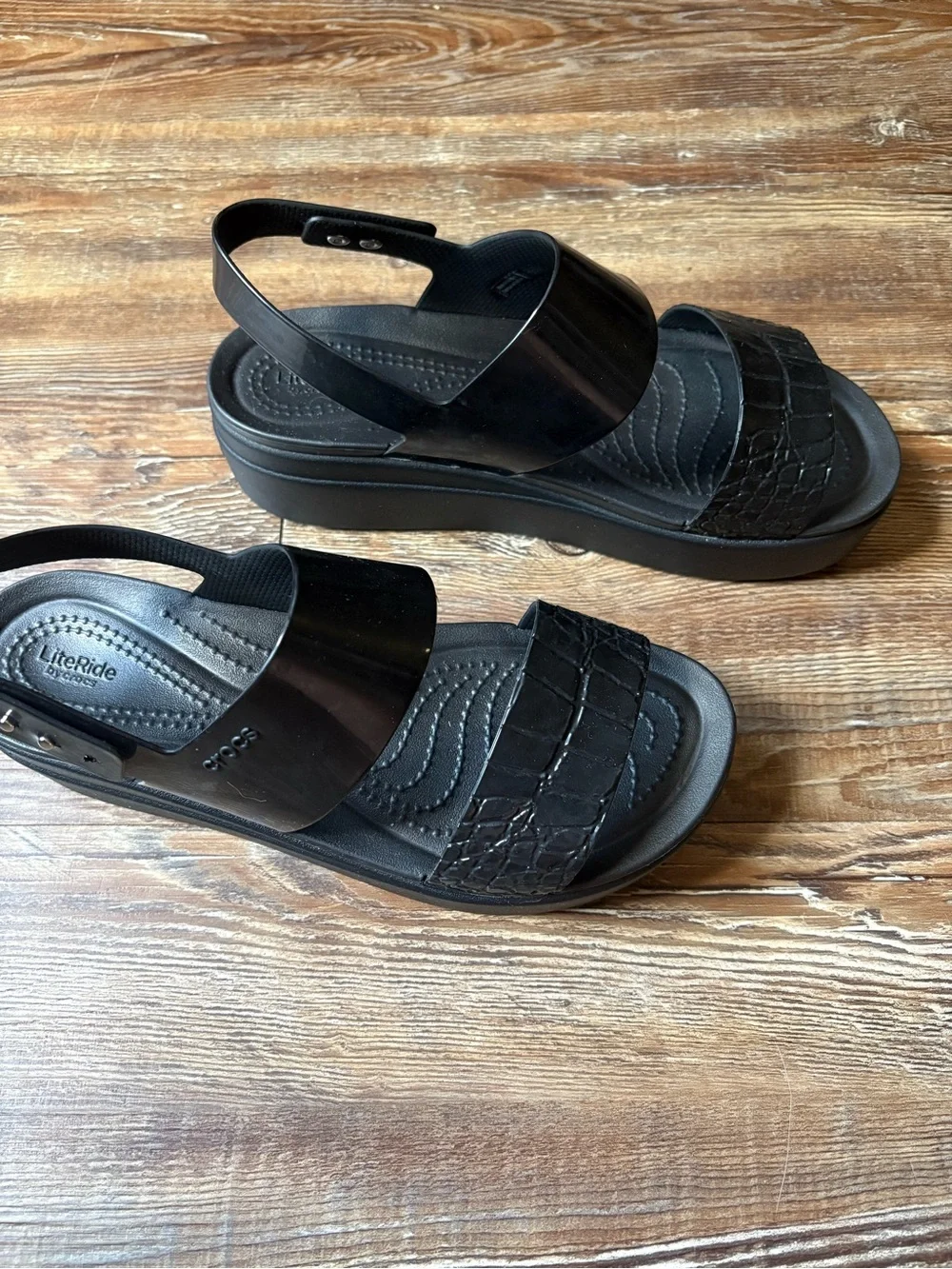 CROCS elegant two