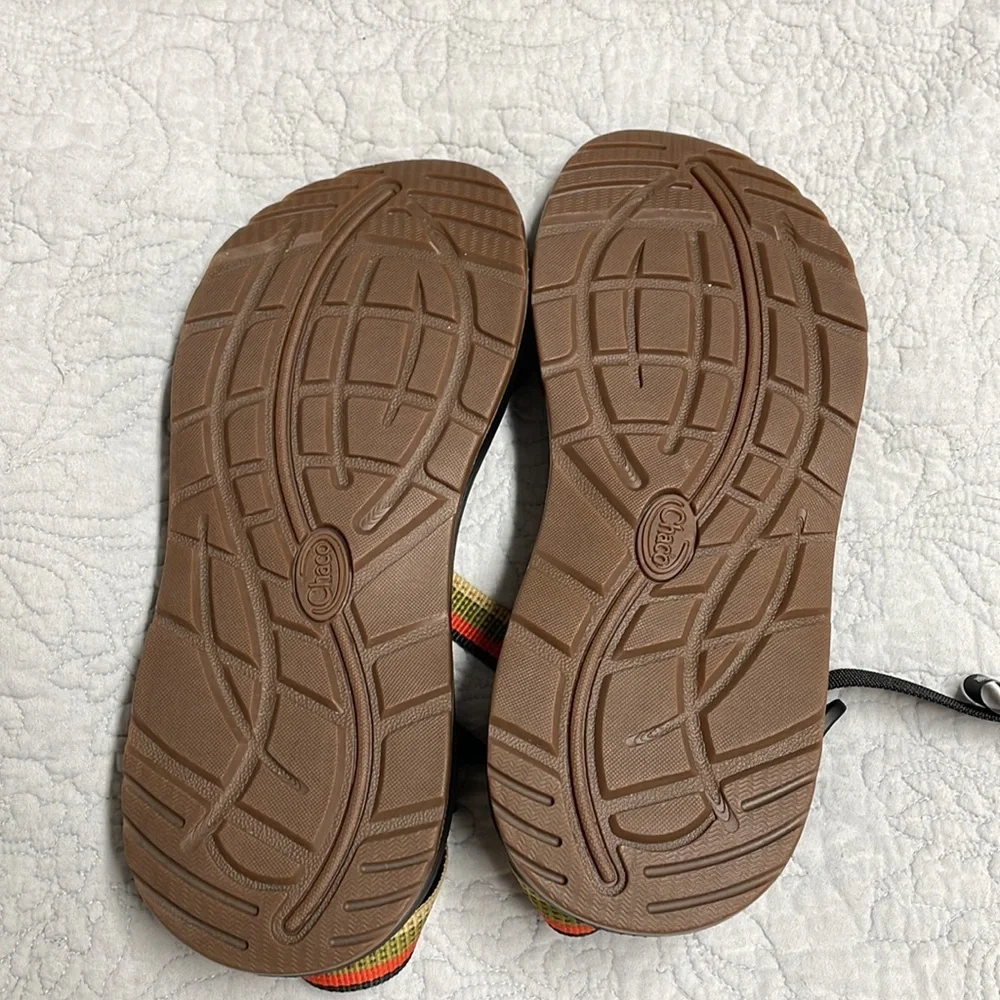 10 Chaco Z1‎ Classic Sandal