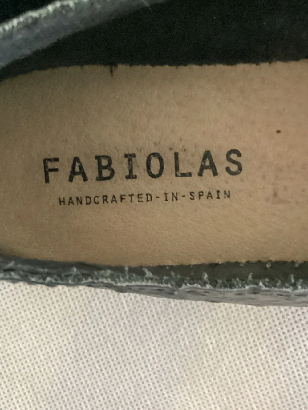 Fabiolas black espadrille