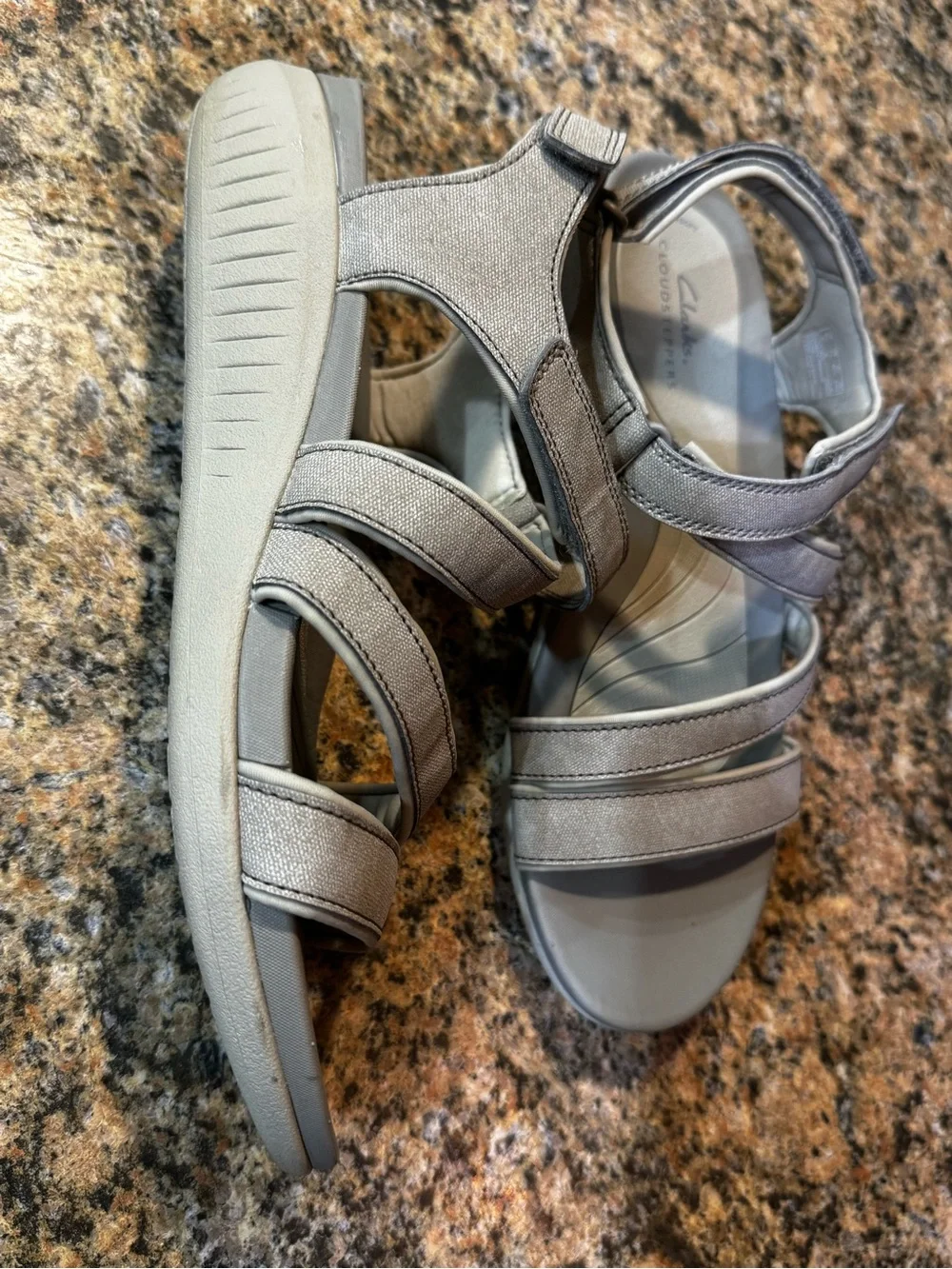 Clarks Cloundsteppers Sandals Women’s Size 11 Comfort Shoes Glide Hi Ella Strap