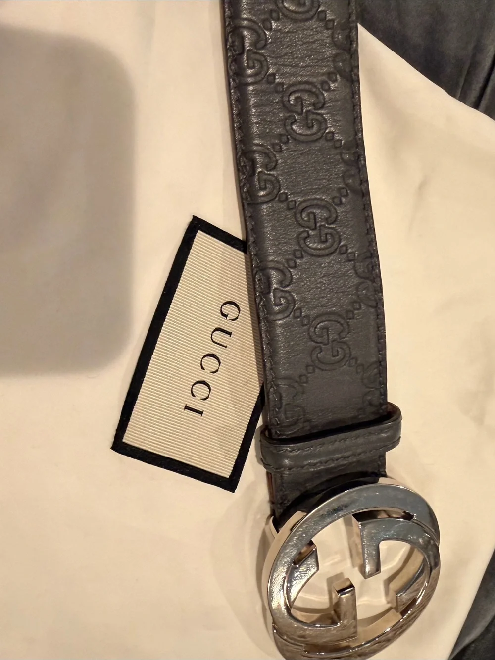 Gucci gray gg