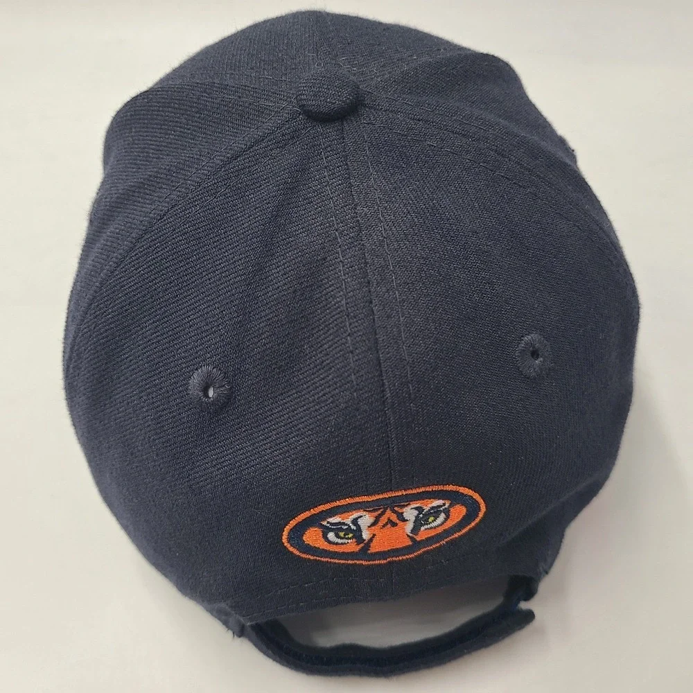 New Era wear very meet