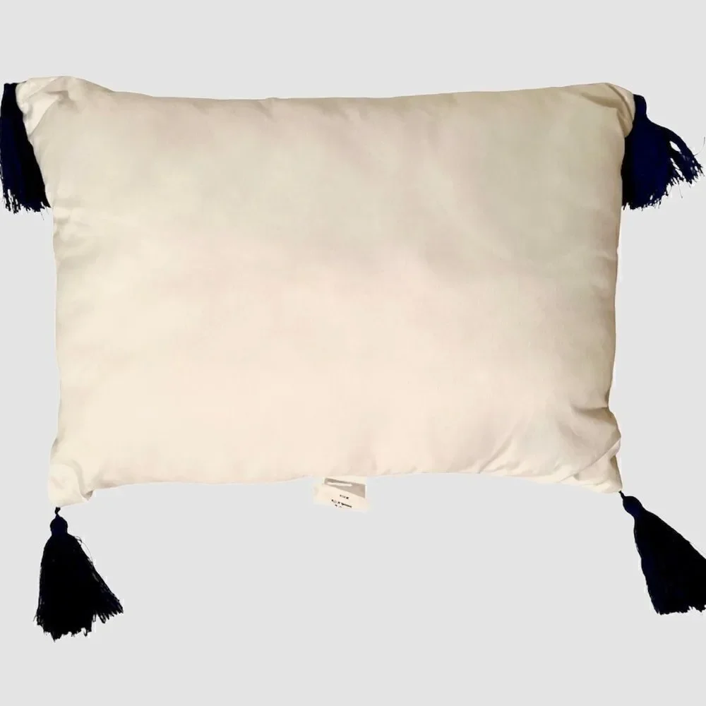 Mainstays throw pillow