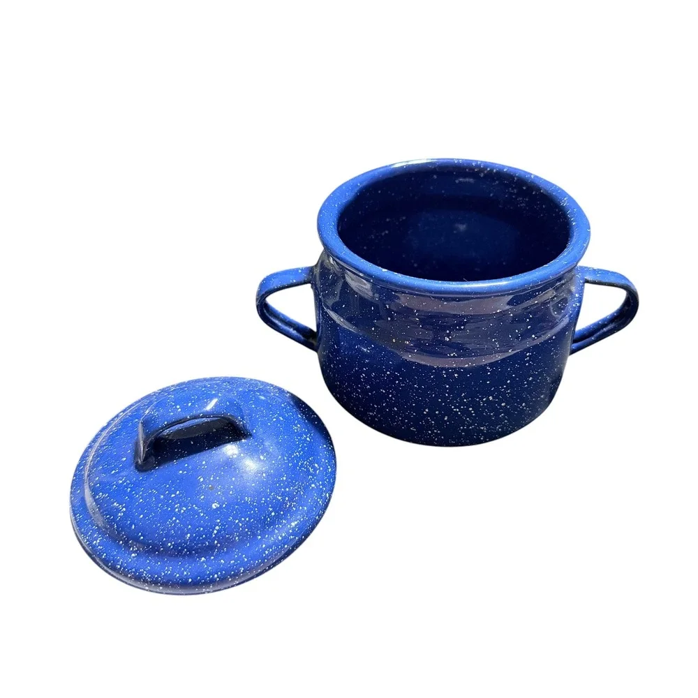 Cinsa features cobalt finish