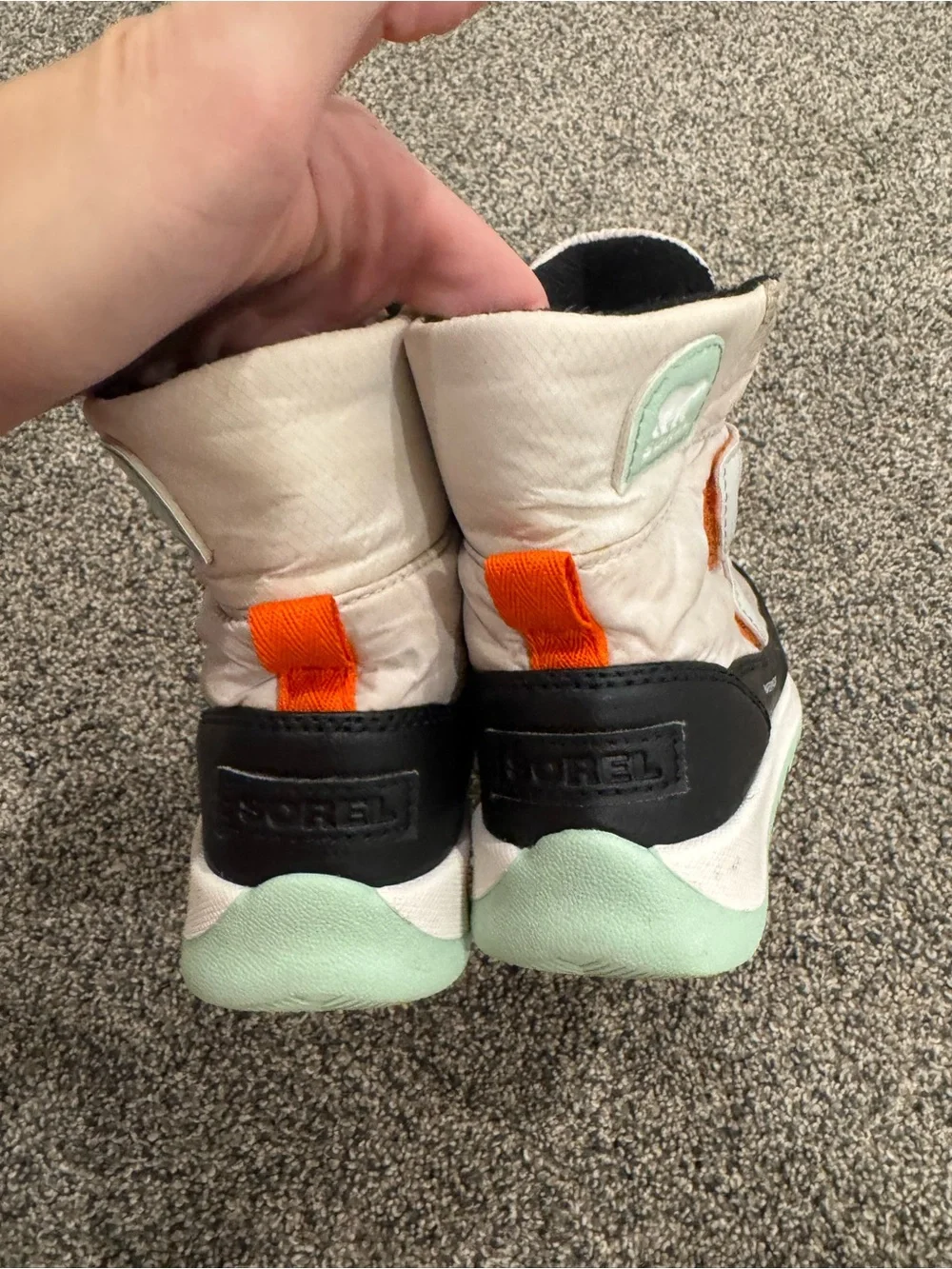 Sorel kids light