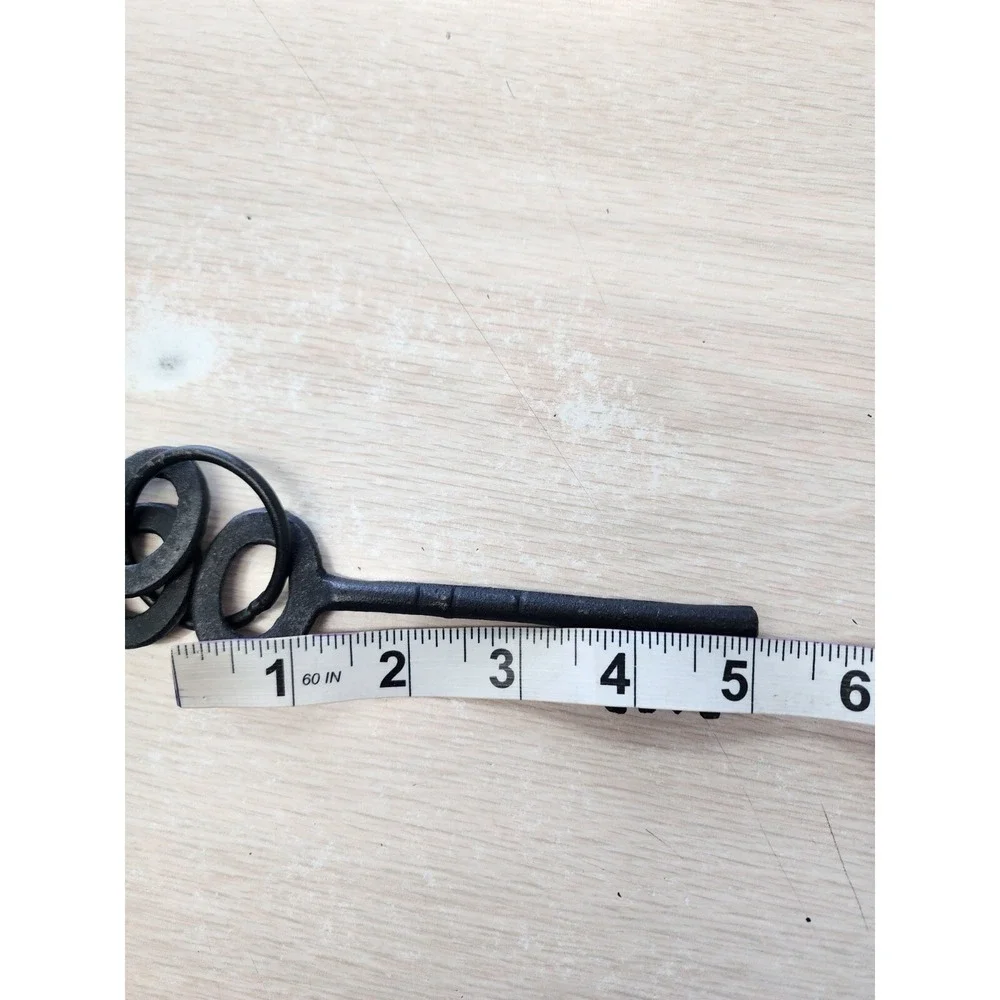 Decorative Set Of 3 Black Skeleton‎ Keys With Ring