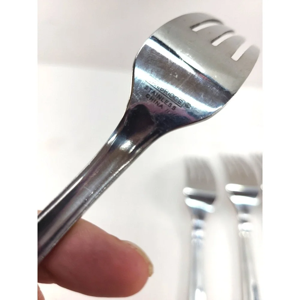 4 Cambridge Stainless Flatware Silverware  SNOWMAN FROST Dinner Forks 8