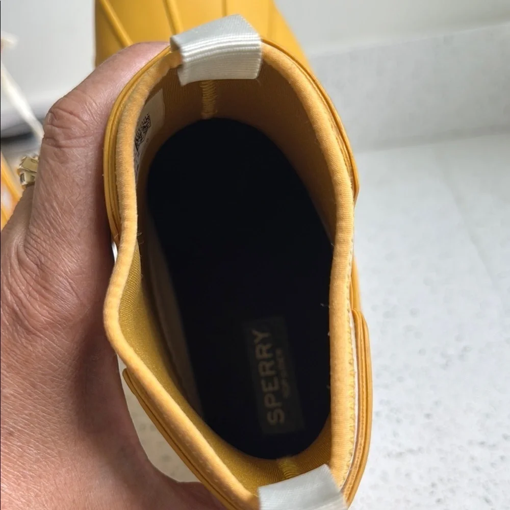 Sperry step out