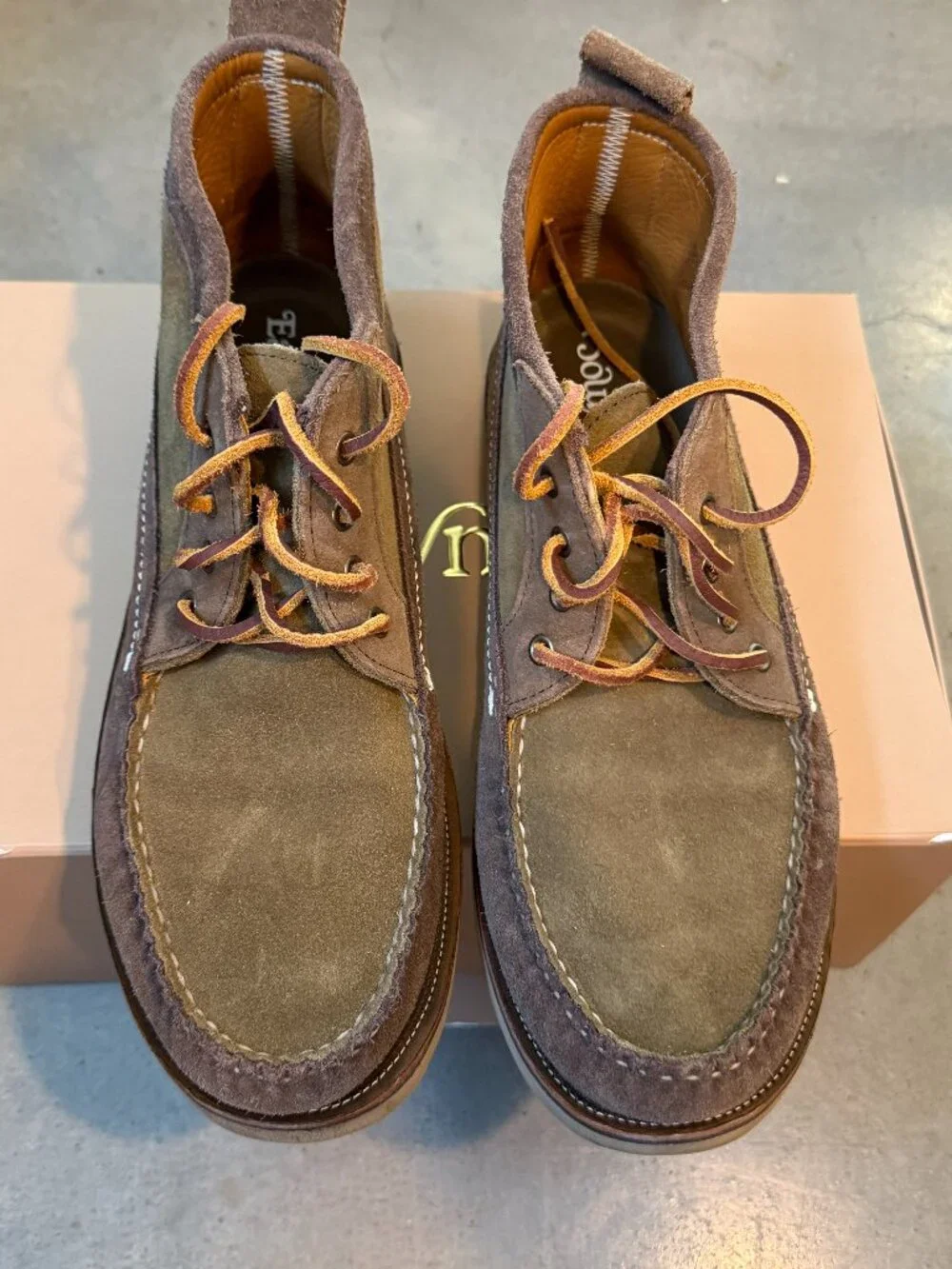 Easymoc Trailside Chukka - chocolate/taupe suede - 13 US - made in USA