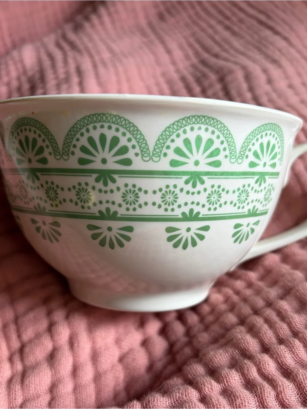 Pioneer Woman 2 cup measuring cup.  Note small mark on handle.  Hard plastic