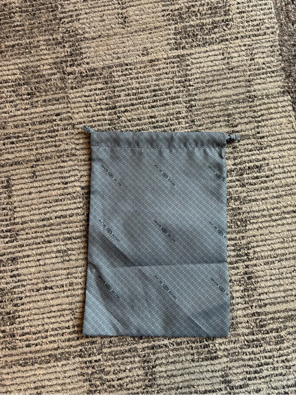 N/A lightweight zip