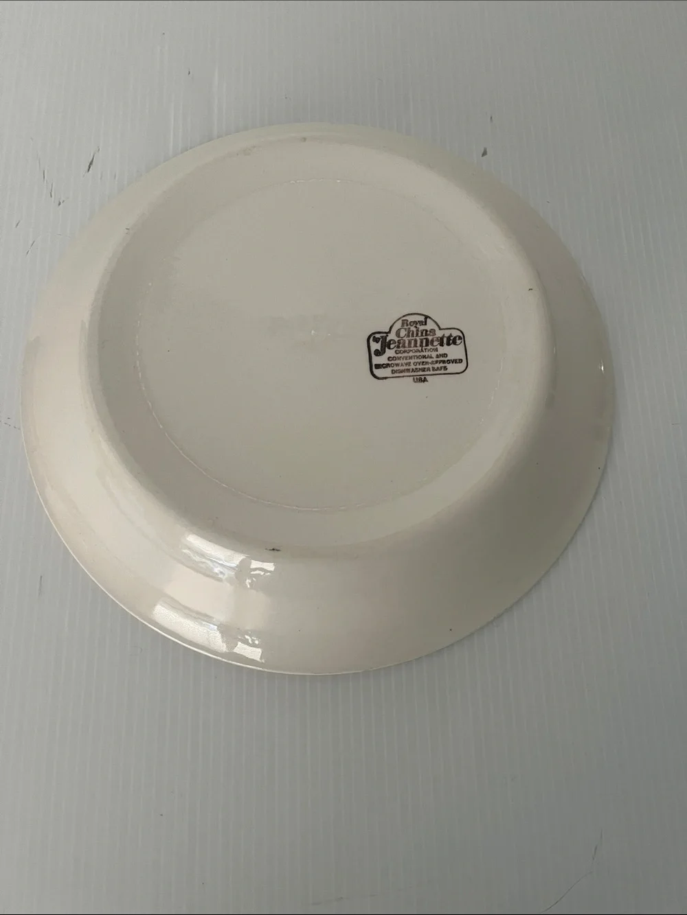 Royal China vintage 1083