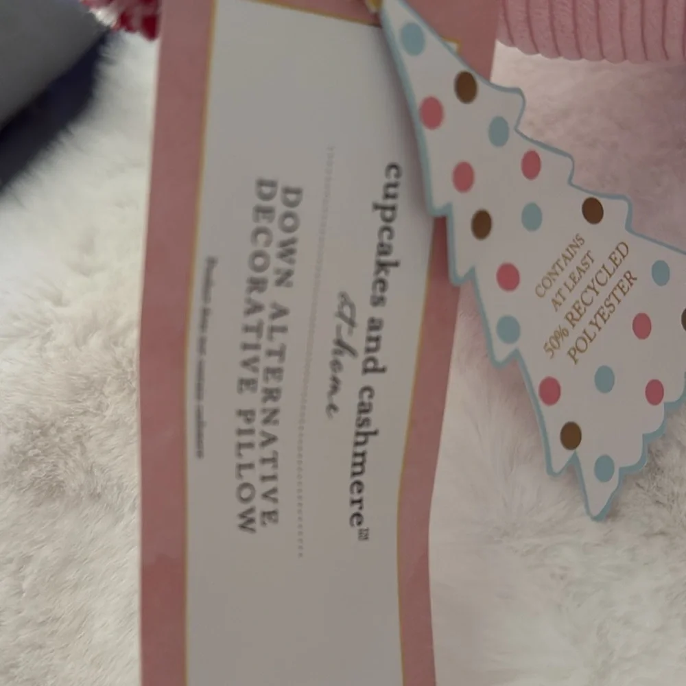 cupcakes & cashmere questions leave