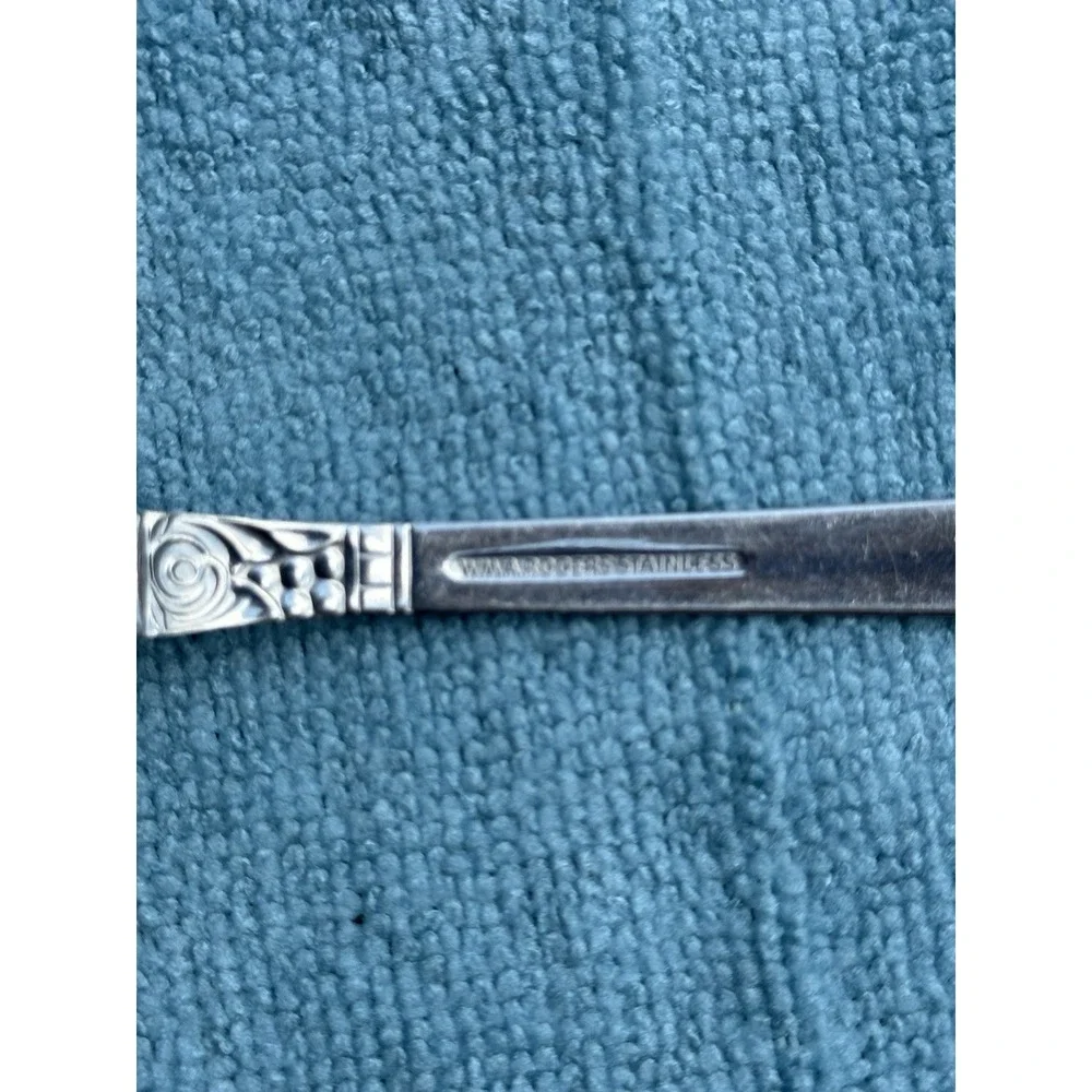 Oneida LTD Brookwood Pierced Serving Spoon Stainless Slotted Vegetable Spoon