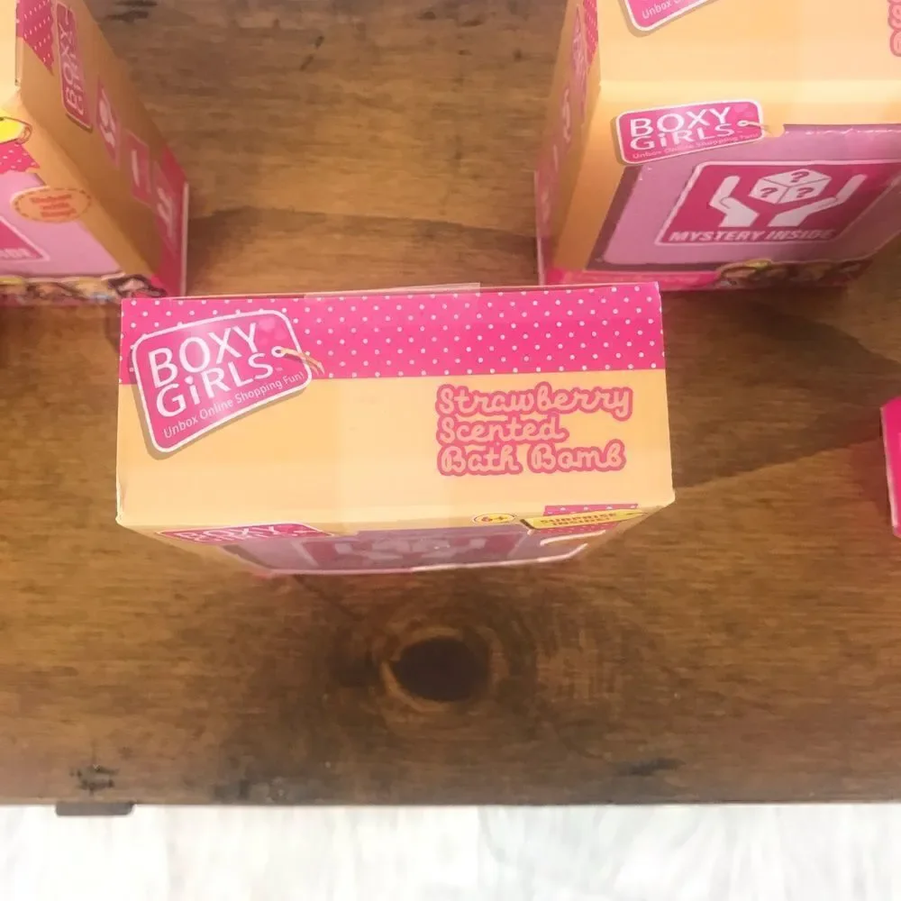 Boxy girl new box