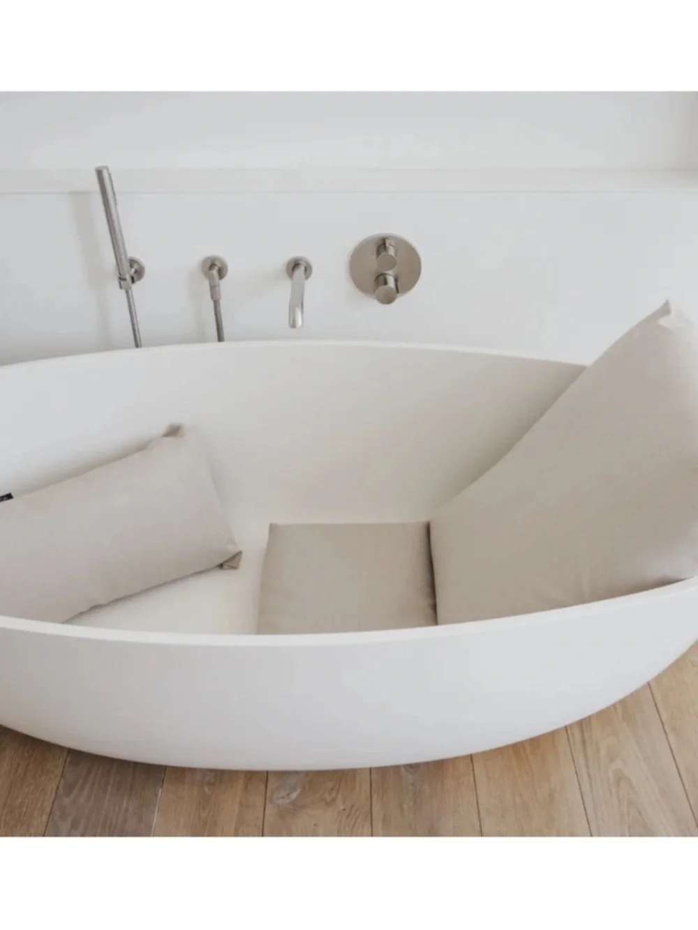 BADESOFA comfortable three