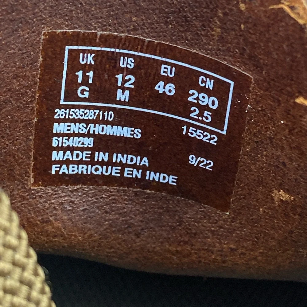 Clarks code leather