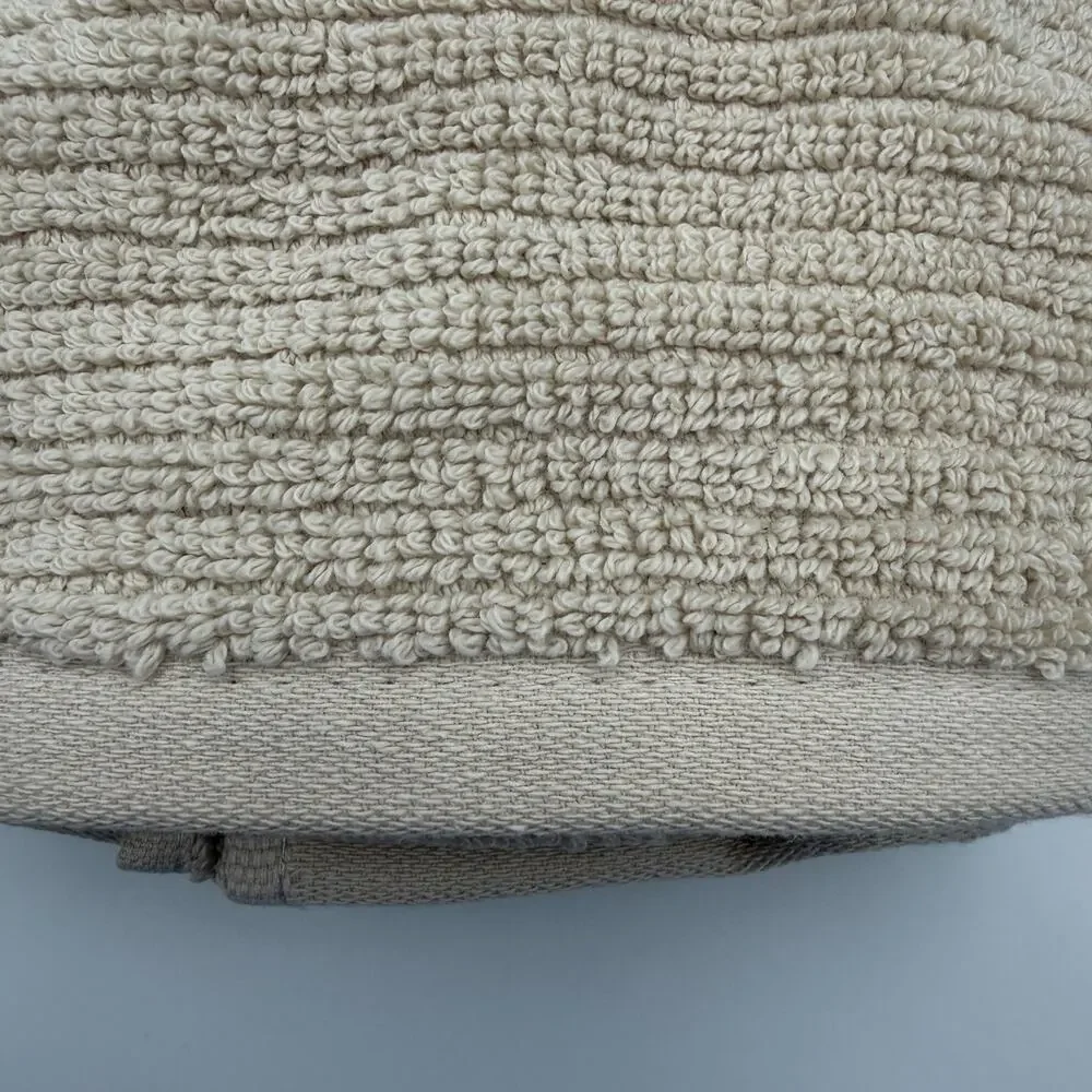 Brooks Brothers details brand