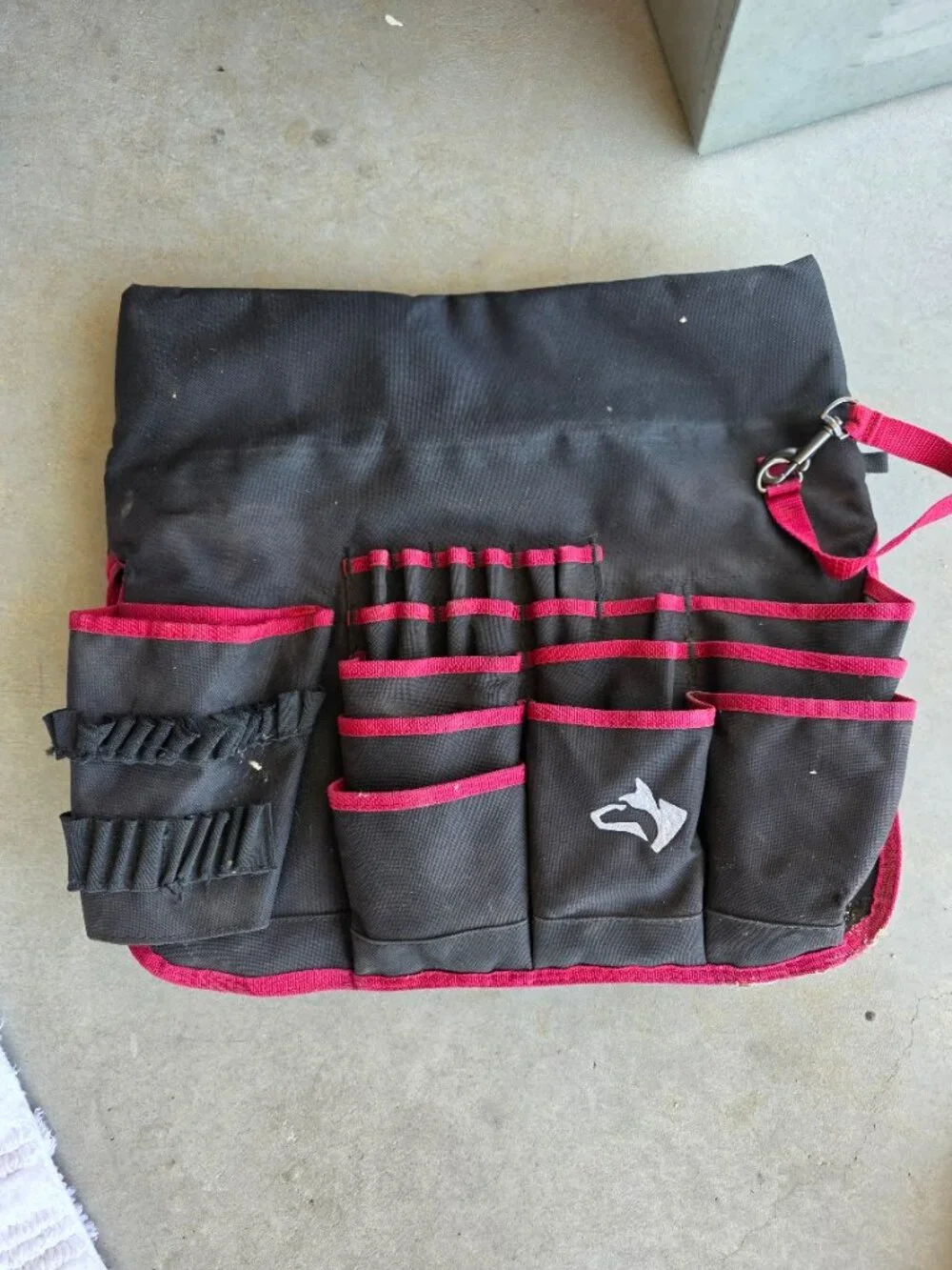 Husky 40+ pockets