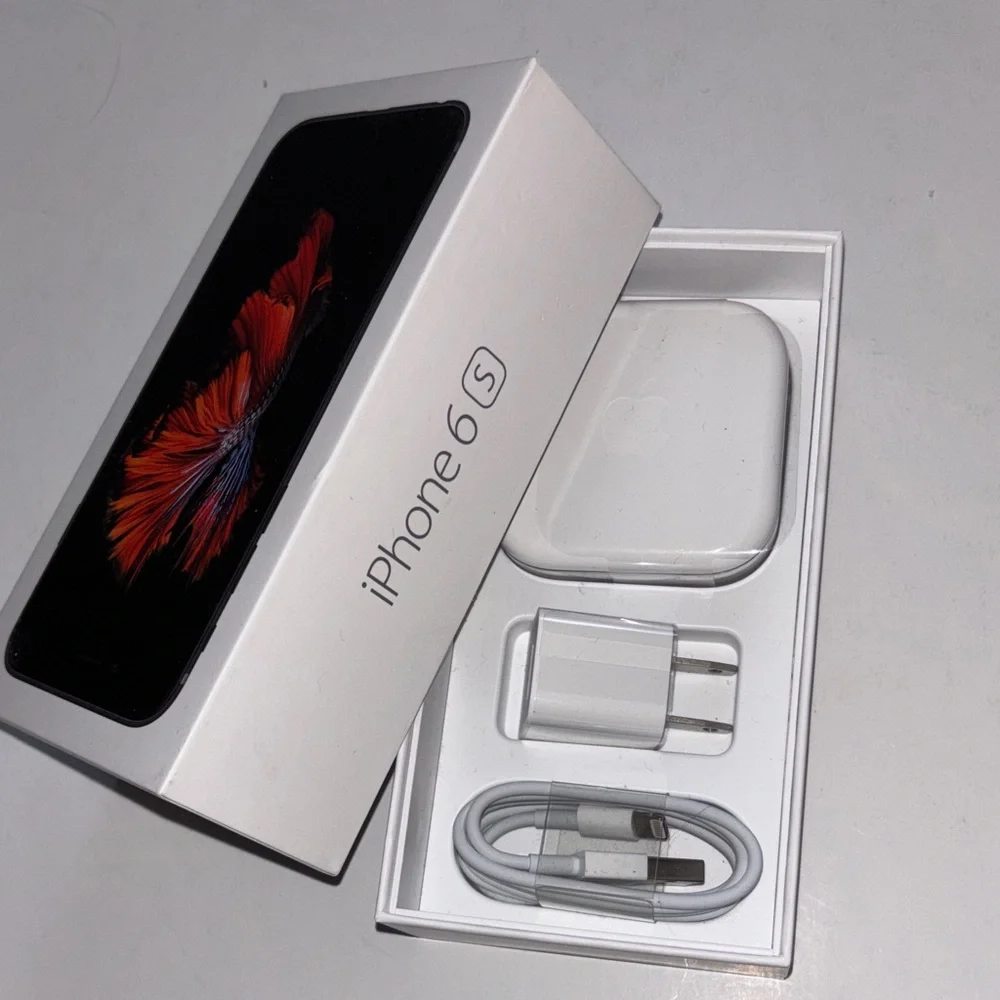 Apple iPhone 6s Box  iPhone 6 ear buds with cord and charging brick