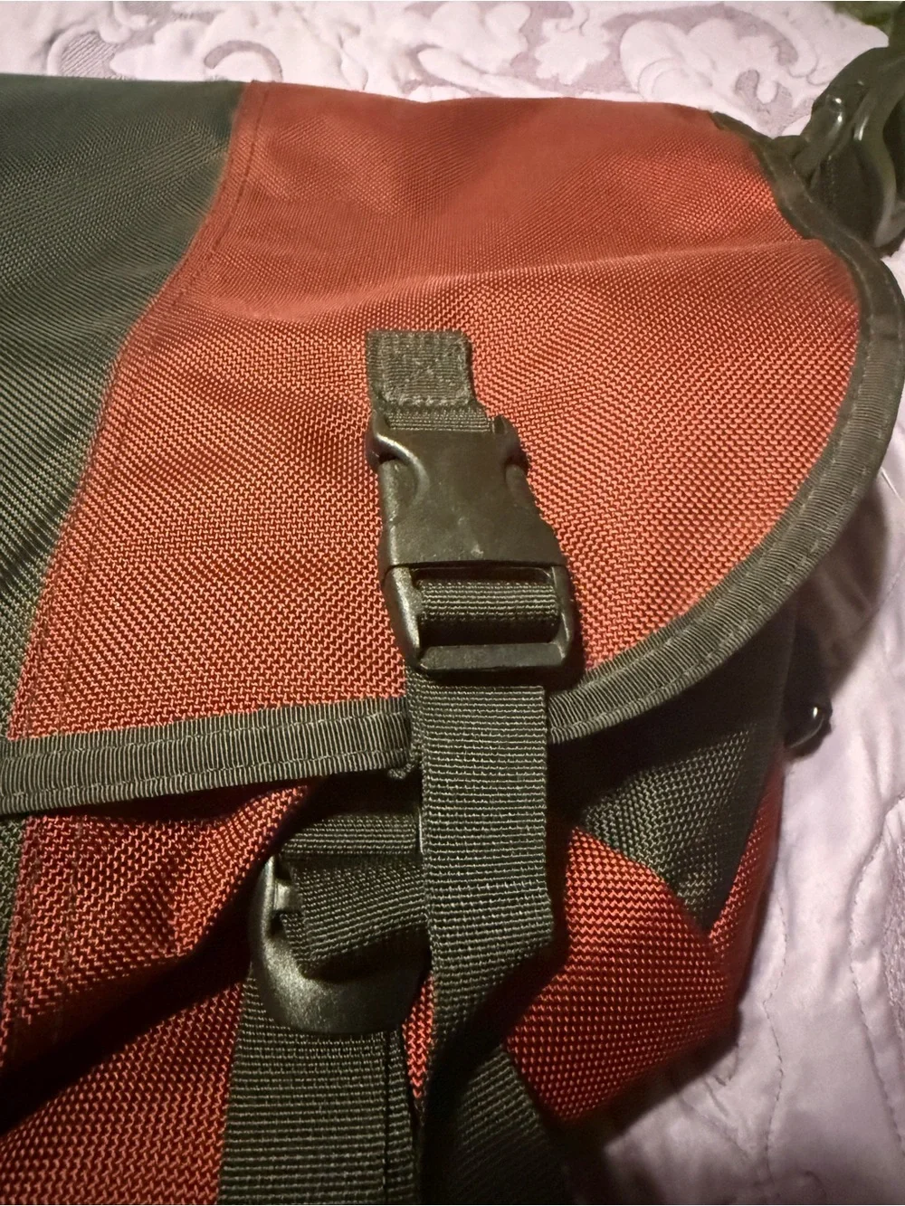 Timbuk2 durable maroon