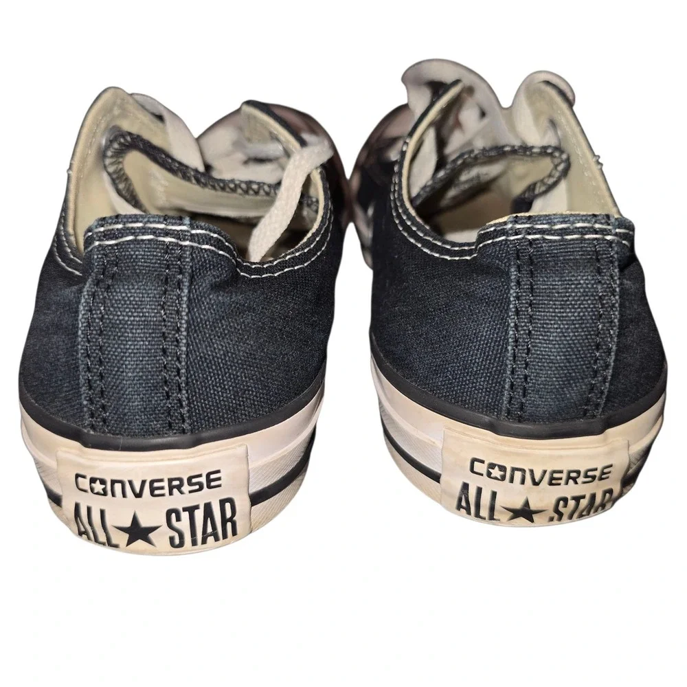 Converse step into