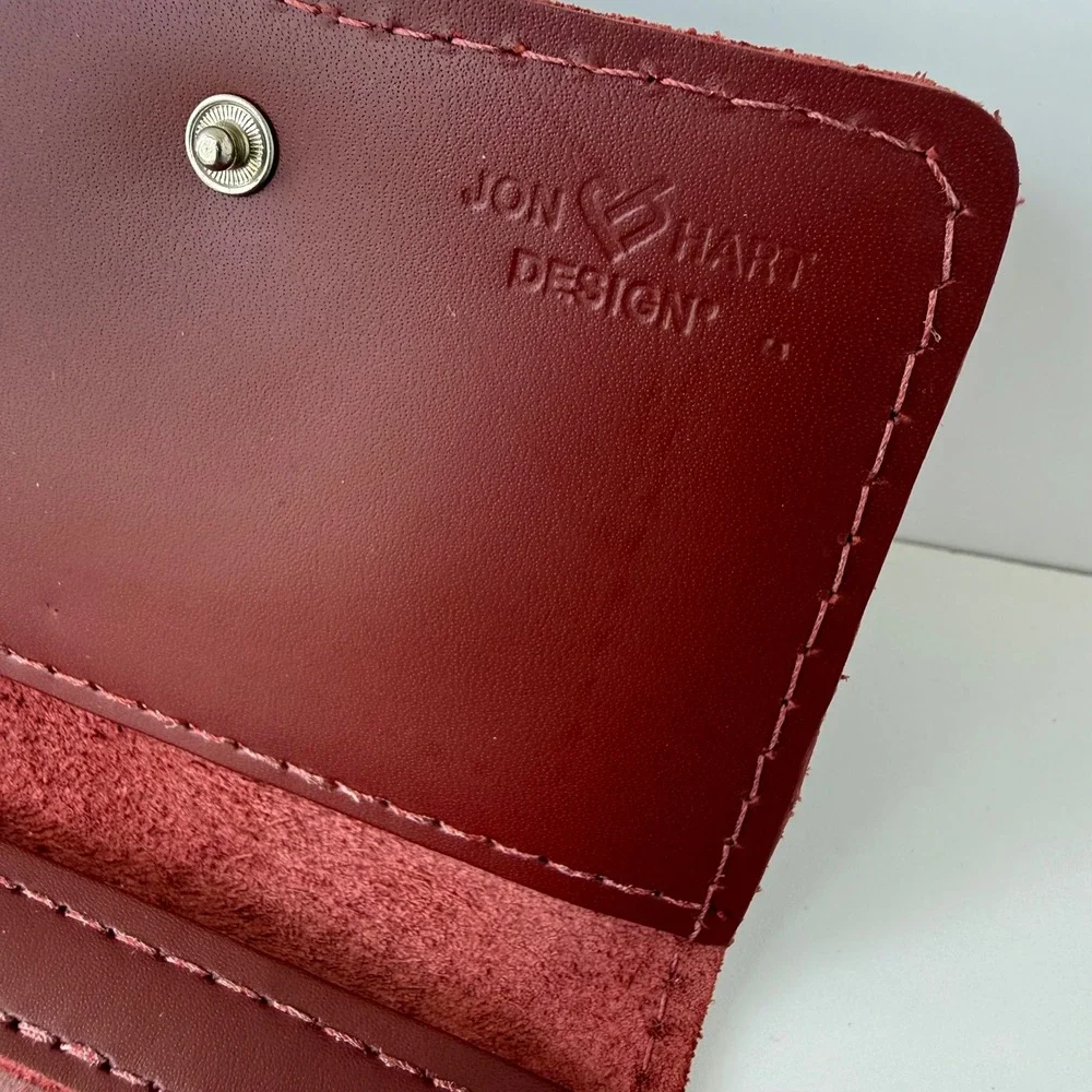 Jon Hart Design keeping edc travel