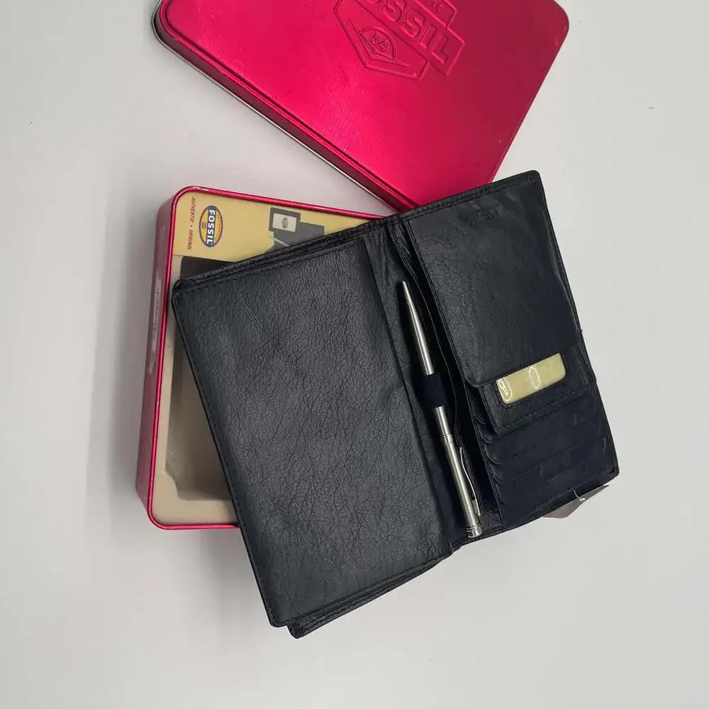 Fossil vintage black