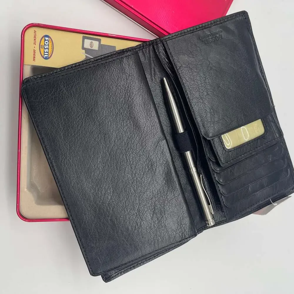 Fossil vintage black