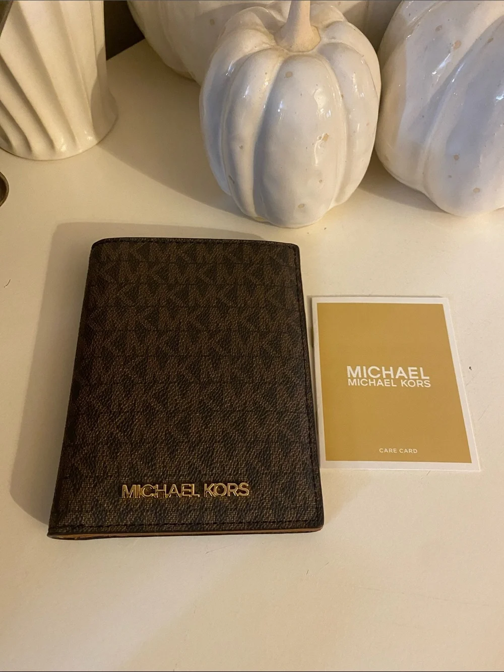 Michael Kors passport holder - BRAND NEW