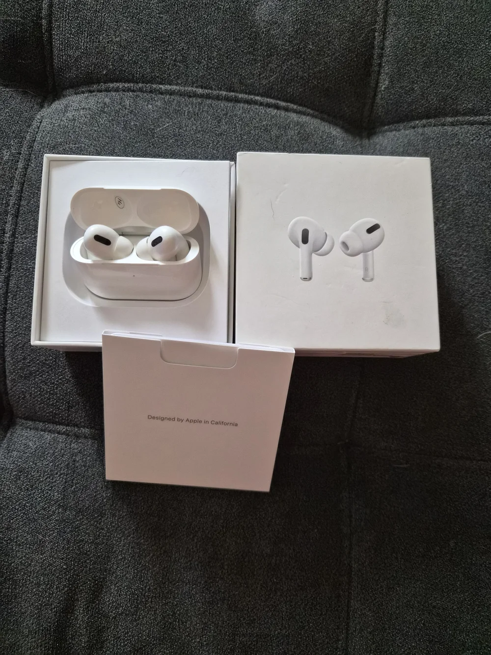 Apple genuine airpods