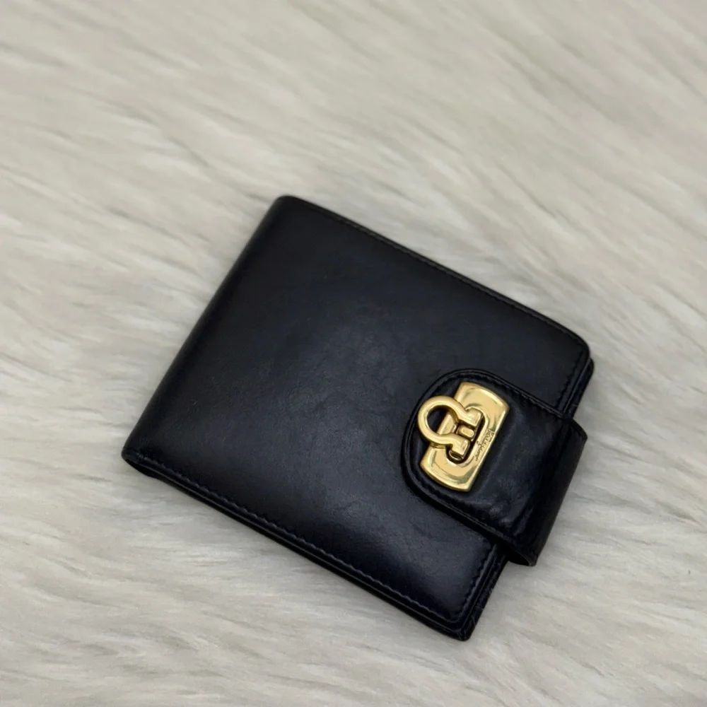 Salvatore Ferragamo salvatore ferragamo