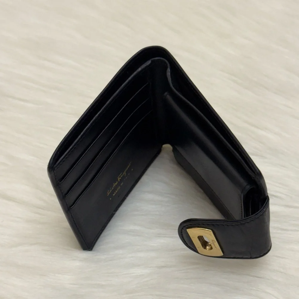 Salvatore Ferragamo salvatore ferragamo
