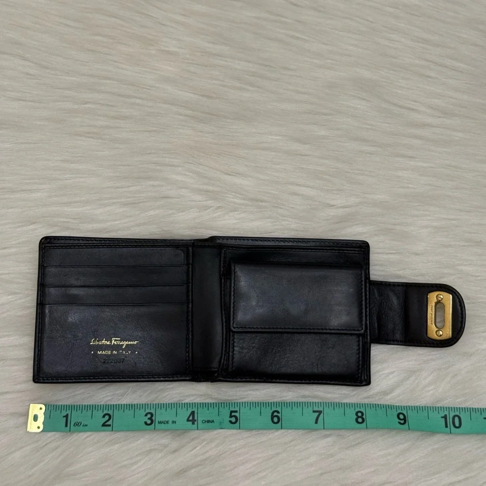 Salvatore Ferragamo salvatore ferragamo