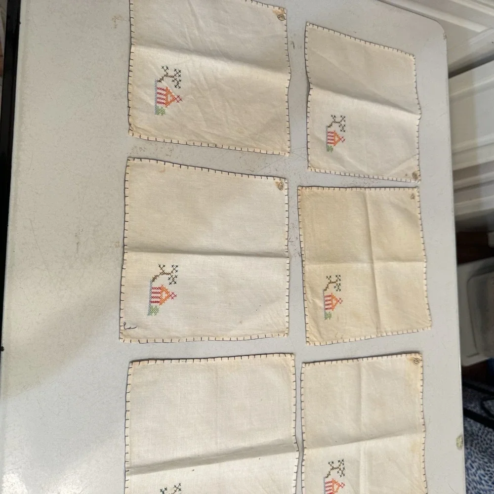 Vintage Embroidered Handkerchiefs Set of 6 Linen Estate‎ Find